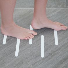 Koop Zelfklevende antislip strips in Bad- en douchematten bij Mediplus - Mediplus - 1